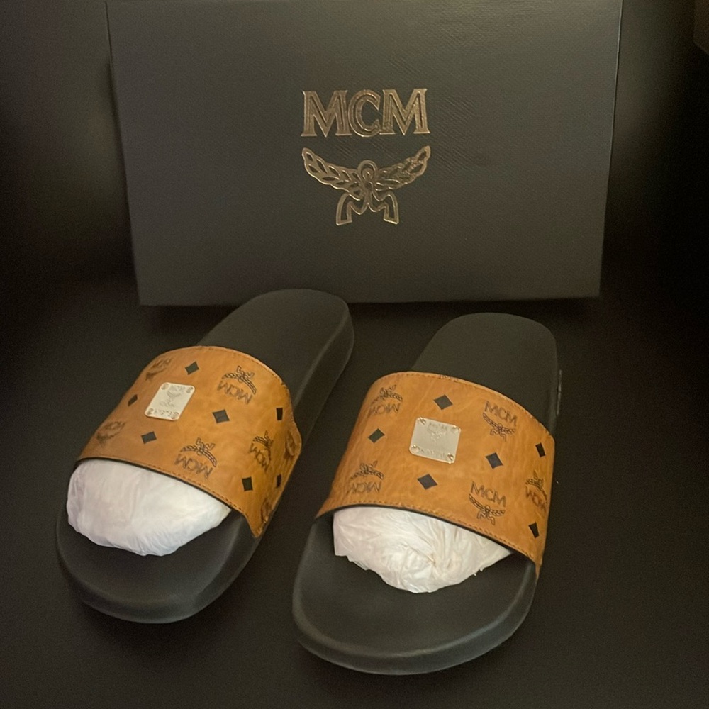 MCM Visetos Cognac Slides